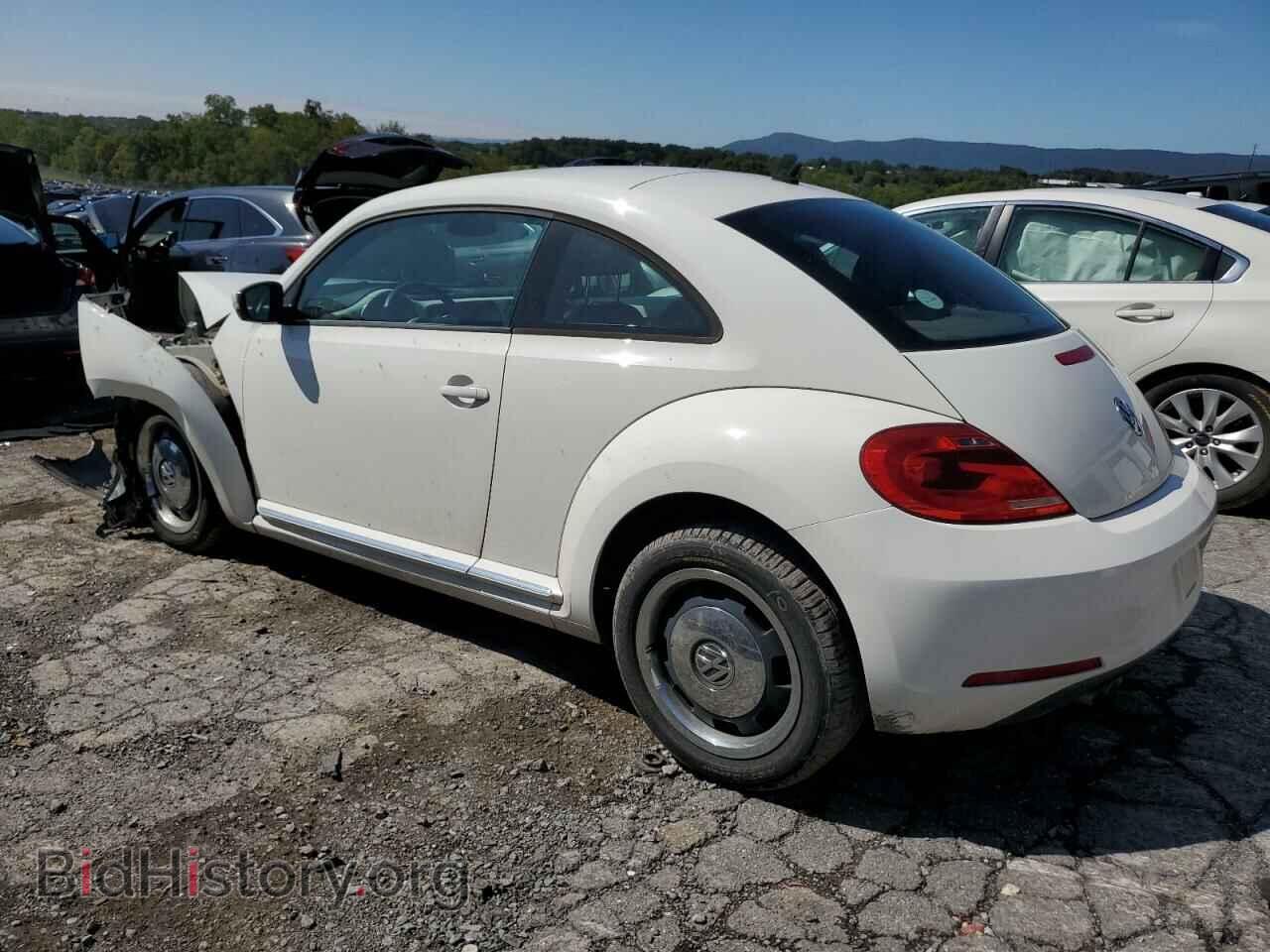 2012 VOLKSWAGEN BEETLE - VIN: 3VWJP7AT2CM618985 - Фото 2