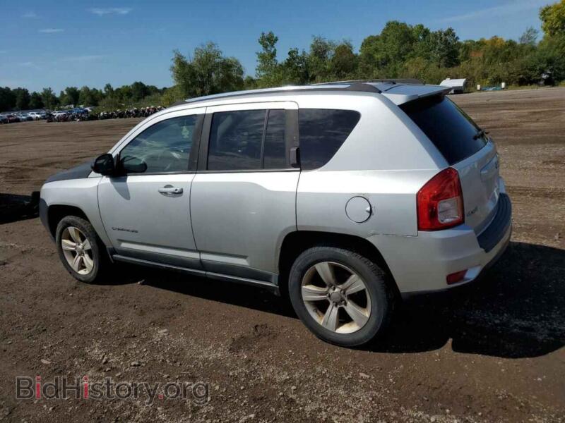 2011 Jeep COMPASS (VIN 1J4NF1FB6BD277860) — photo 2 of 13