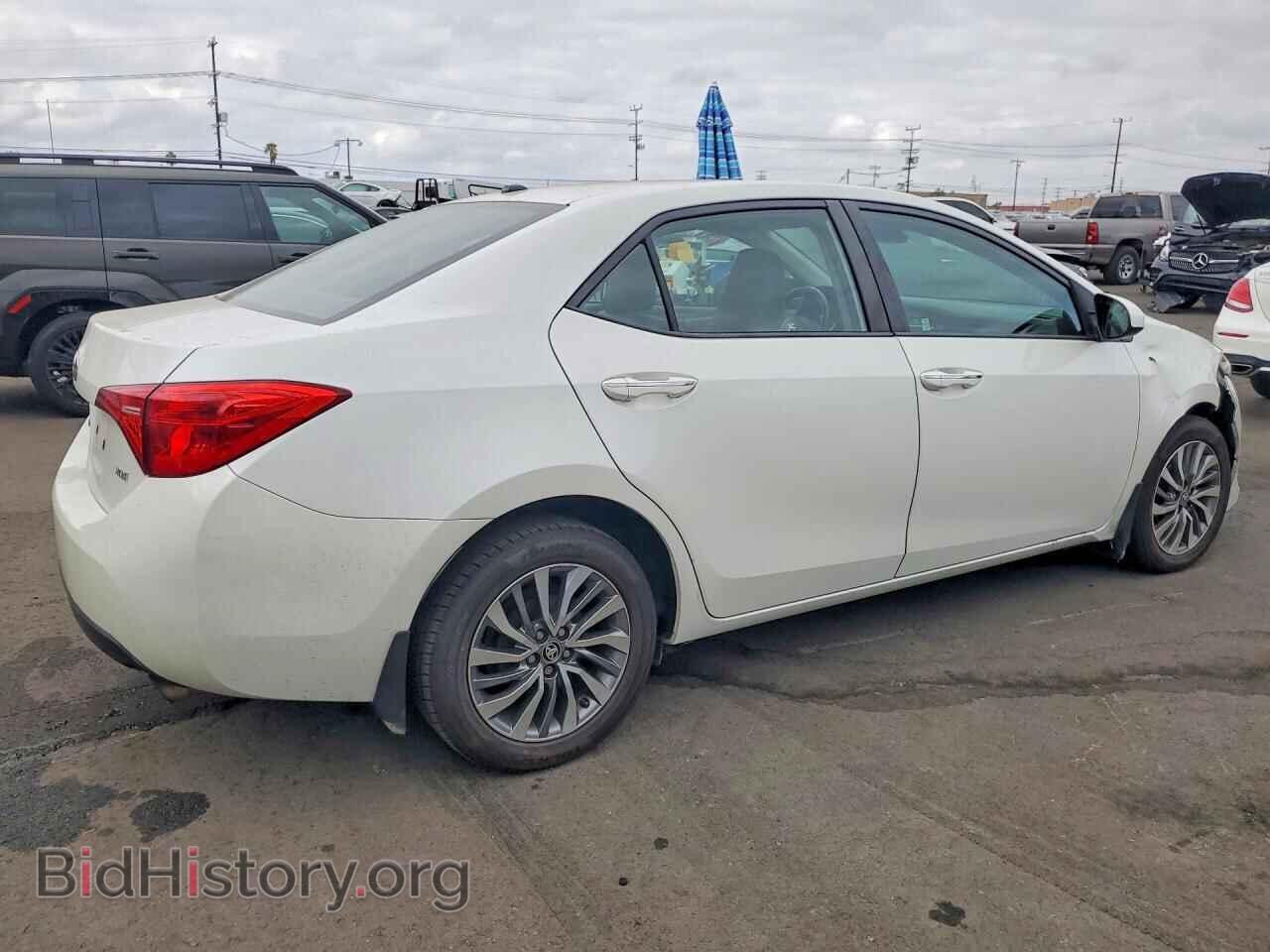 2018 TOYOTA COROLLA - VIN: 5YFBURHE0JP746151 - Фото 3