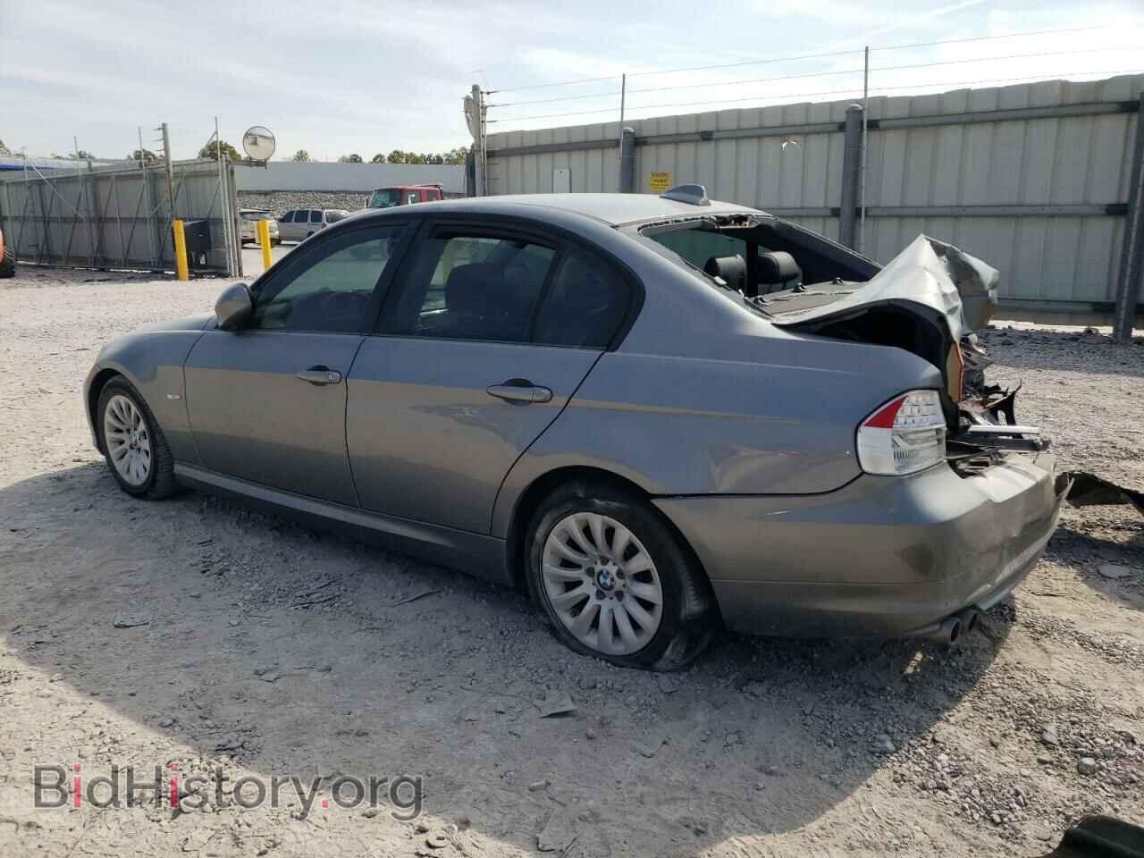 2009 BMW 3 SERIES - VIN: WBAPH73579A174935 - Фото 2