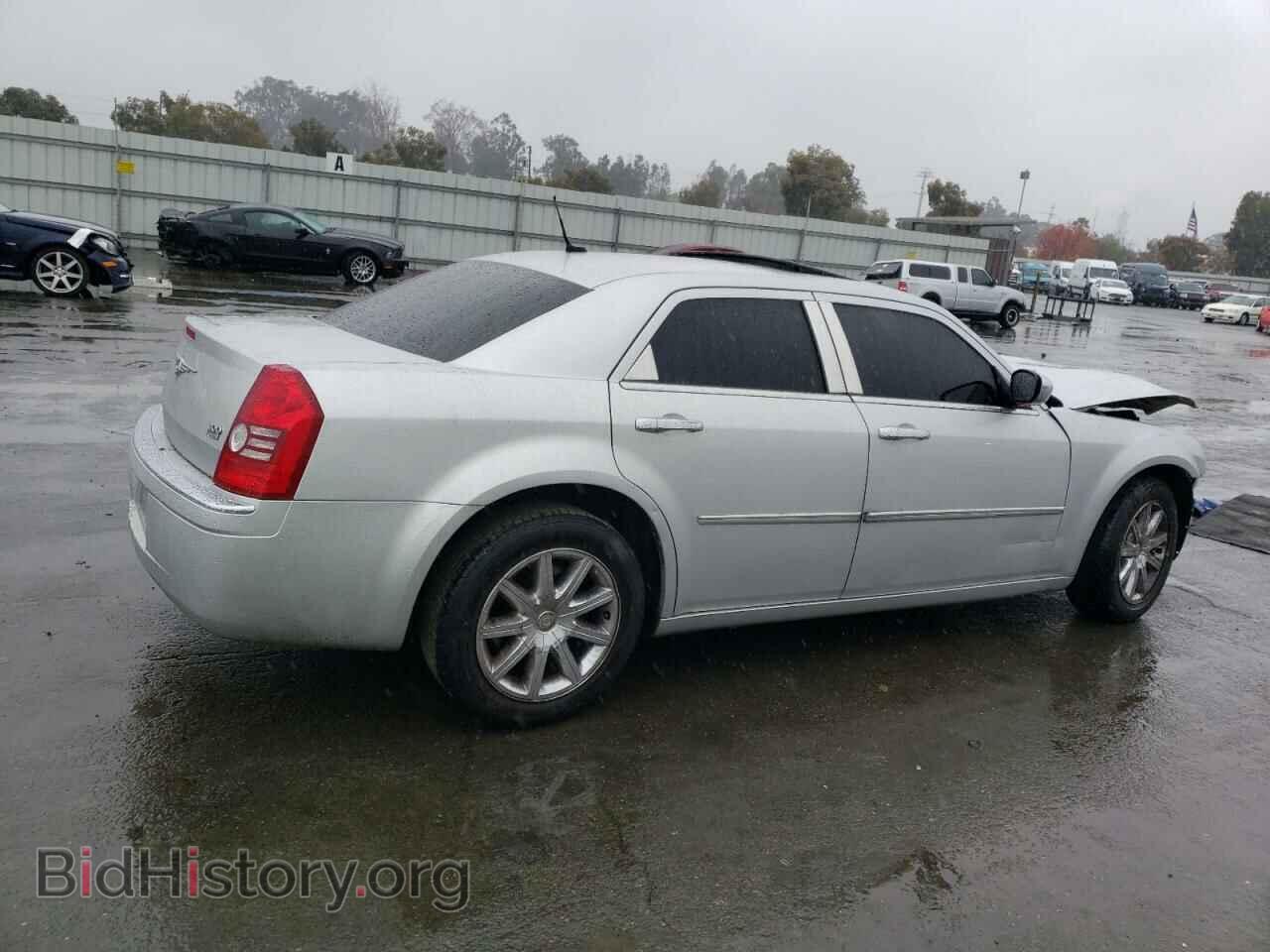 2008 CHRYSLER 300 - VIN: 2C3KA33G48H211665 - Фото 3