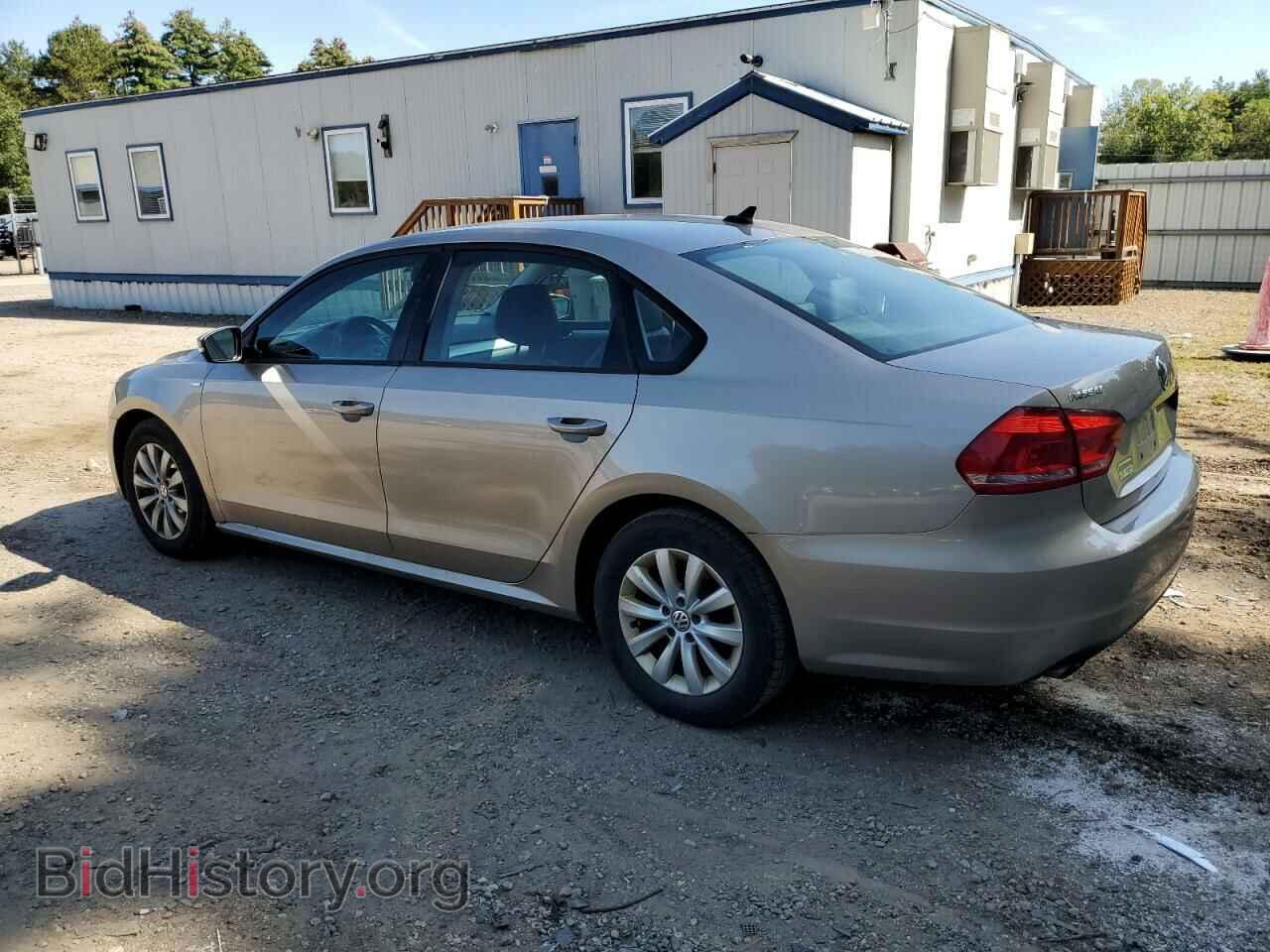 2015 VOLKSWAGEN PASSAT - VIN: 1VWAT7A30FC013882 - Фото 2