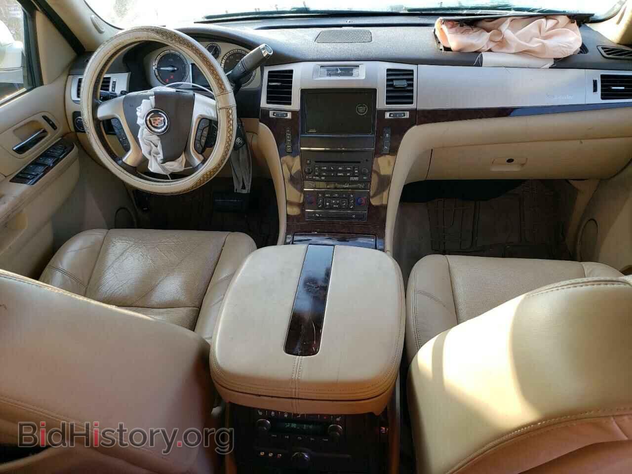 2011 CADILLAC ESCALADE - VIN: 1GYS4JEF5BR142238 - Фото 8