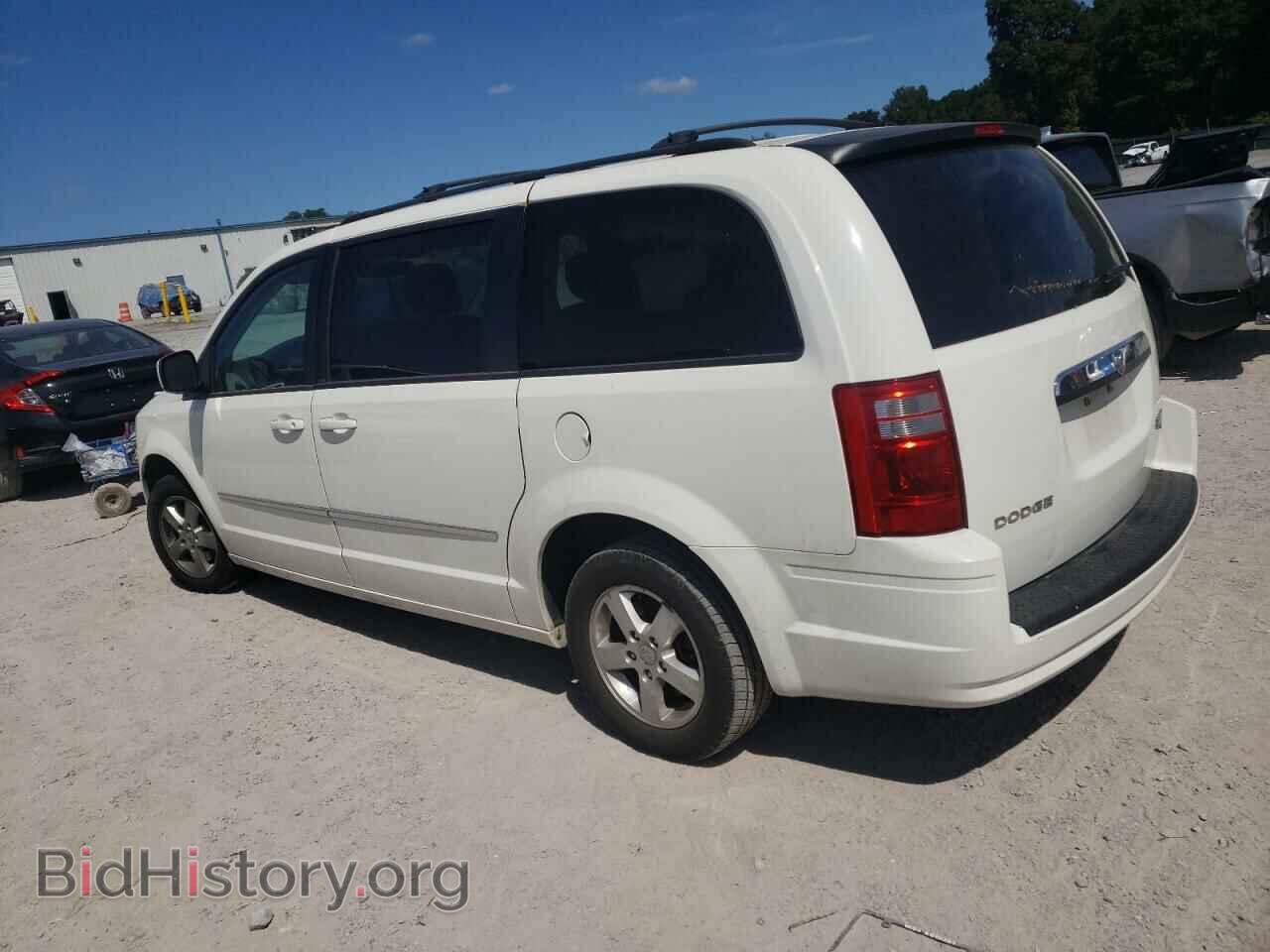 2010 DODGE CARAVAN - VIN: 2D4RN5D16AR219323 - Фото 2