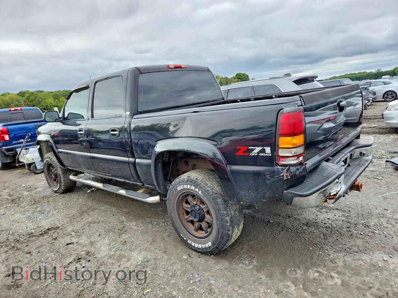 2005 GMC SIERRA - VIN: 2GTEK13T551137572 - Фото 2