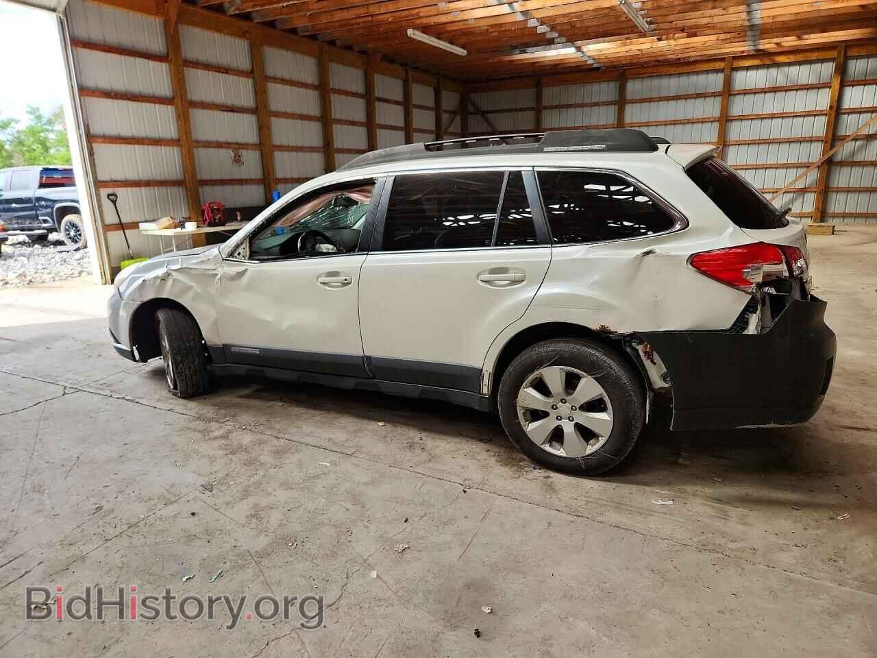 2011 SUBARU OUTBACK - VIN: 4S4BRBCC5B3315793 - Photo 2