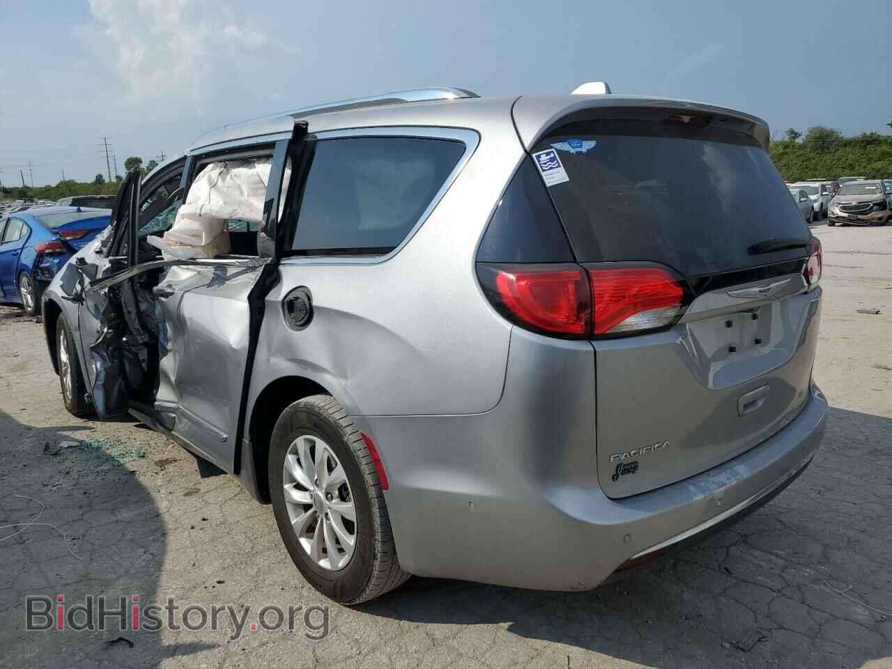 2018 CHRYSLER PACIFICA - VIN: 2C4RC1BG9JR216872 - Фото 2