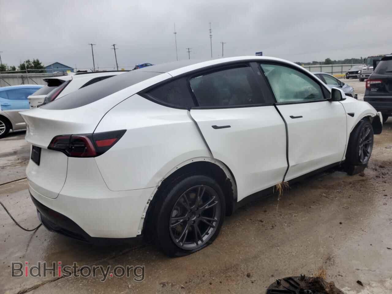 2024 TESLA MODEL Y - VIN: 7SAYGDED5RF200049 - Фото 3