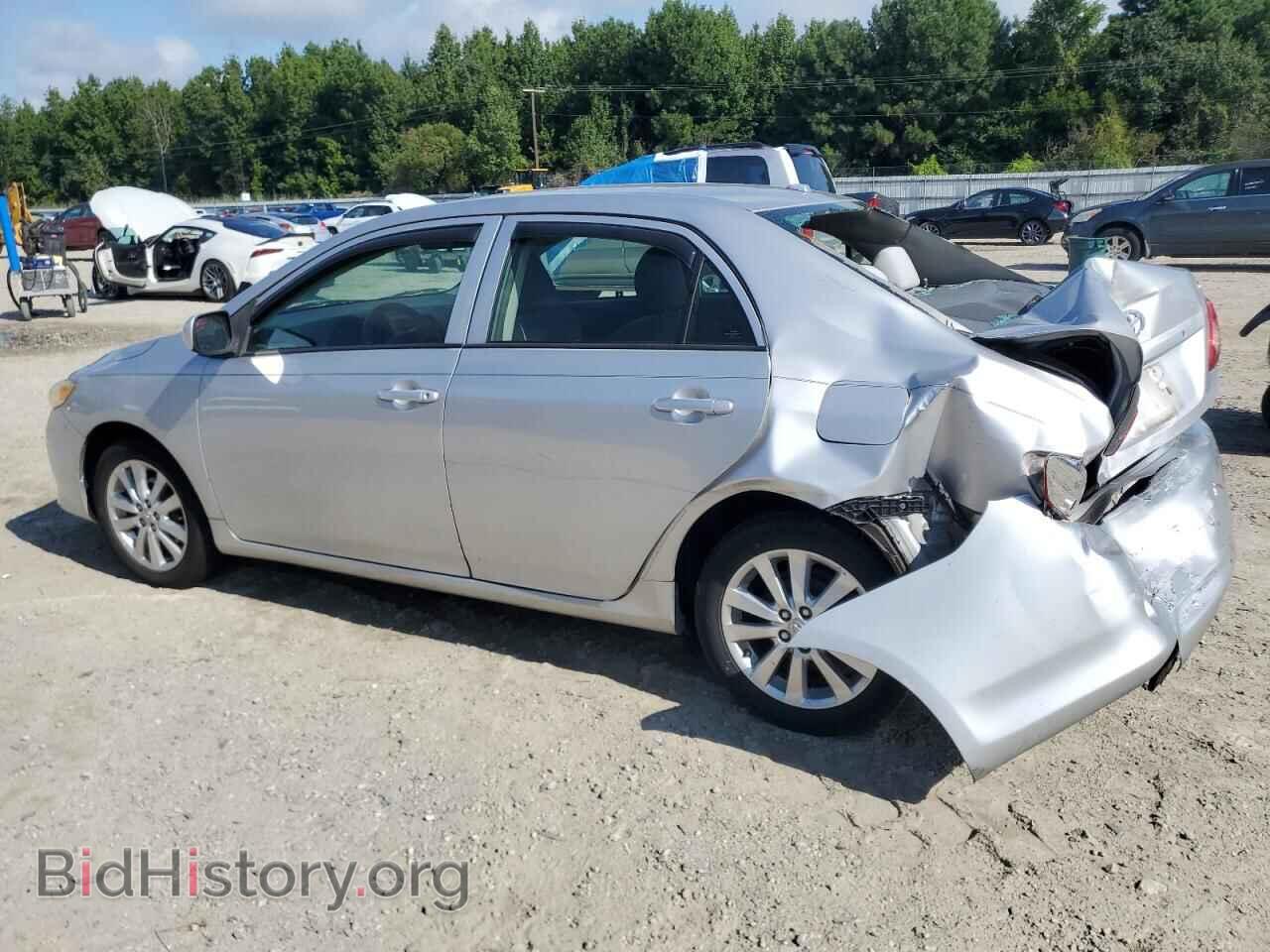 2010 TOYOTA COROLLA - VIN: 2T1BU4EE2AC366851 - Фото 2