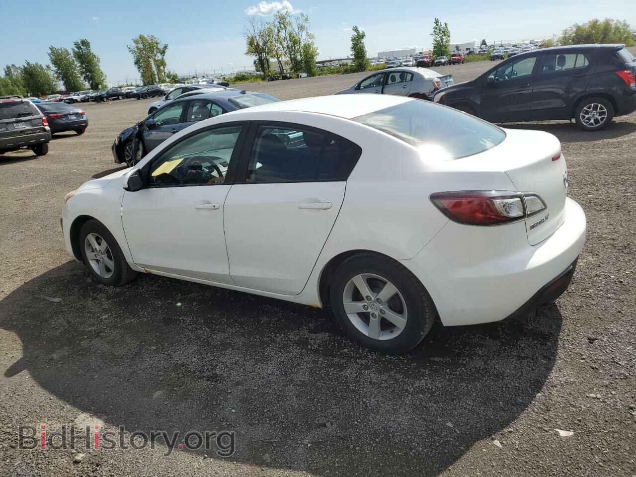 2011 MAZDA 3 - VIN: JM1BL1UF4B1396242 - Photo 2