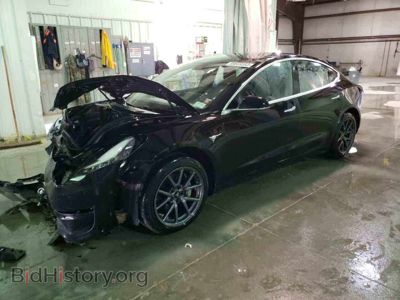 Фотография 5YJ3E1EB1JF084718 - TESLA MODEL 3 2018