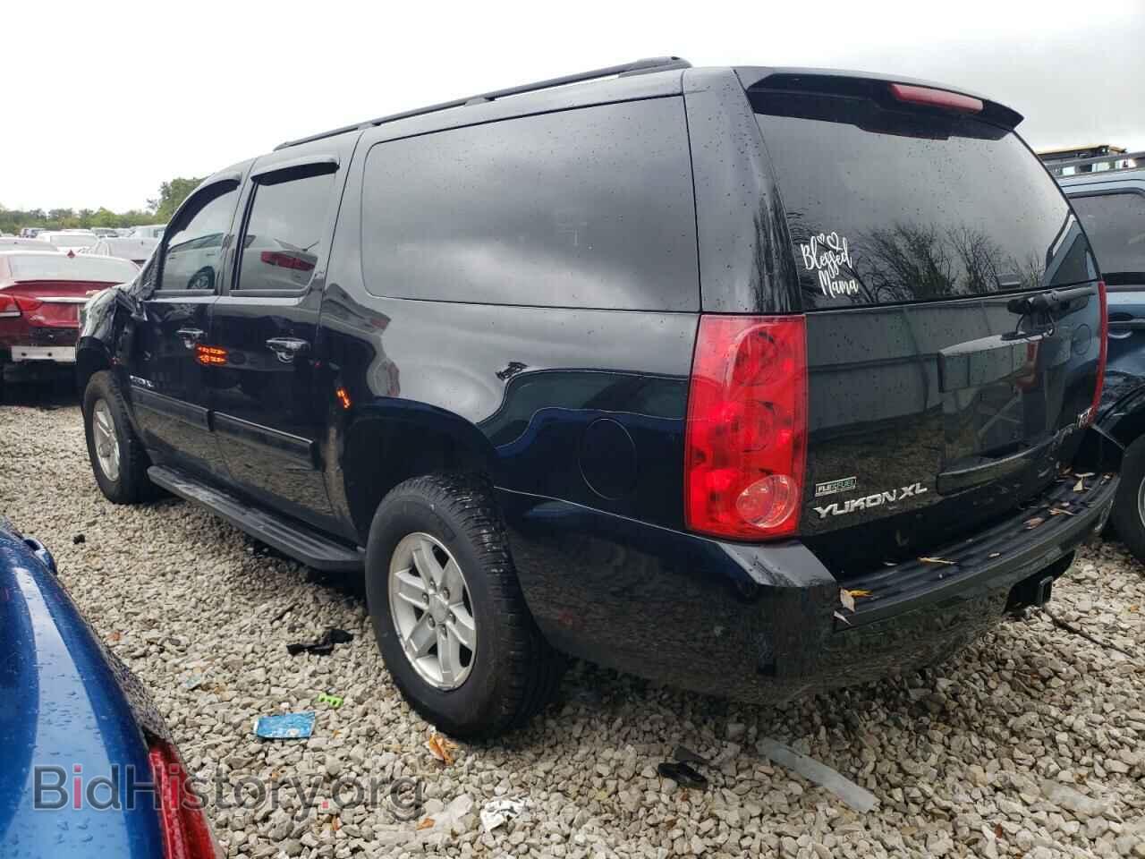 2011 GMC YUKON - VIN: 1GKS2HE33BR391944 - Фото 2