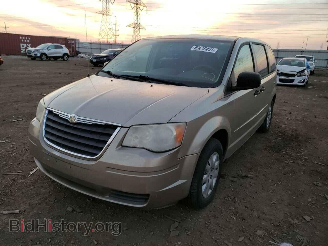 2008 CHRYSLER MINIVAN - VIN: 2A8HR44H48R665574 - Фото 2