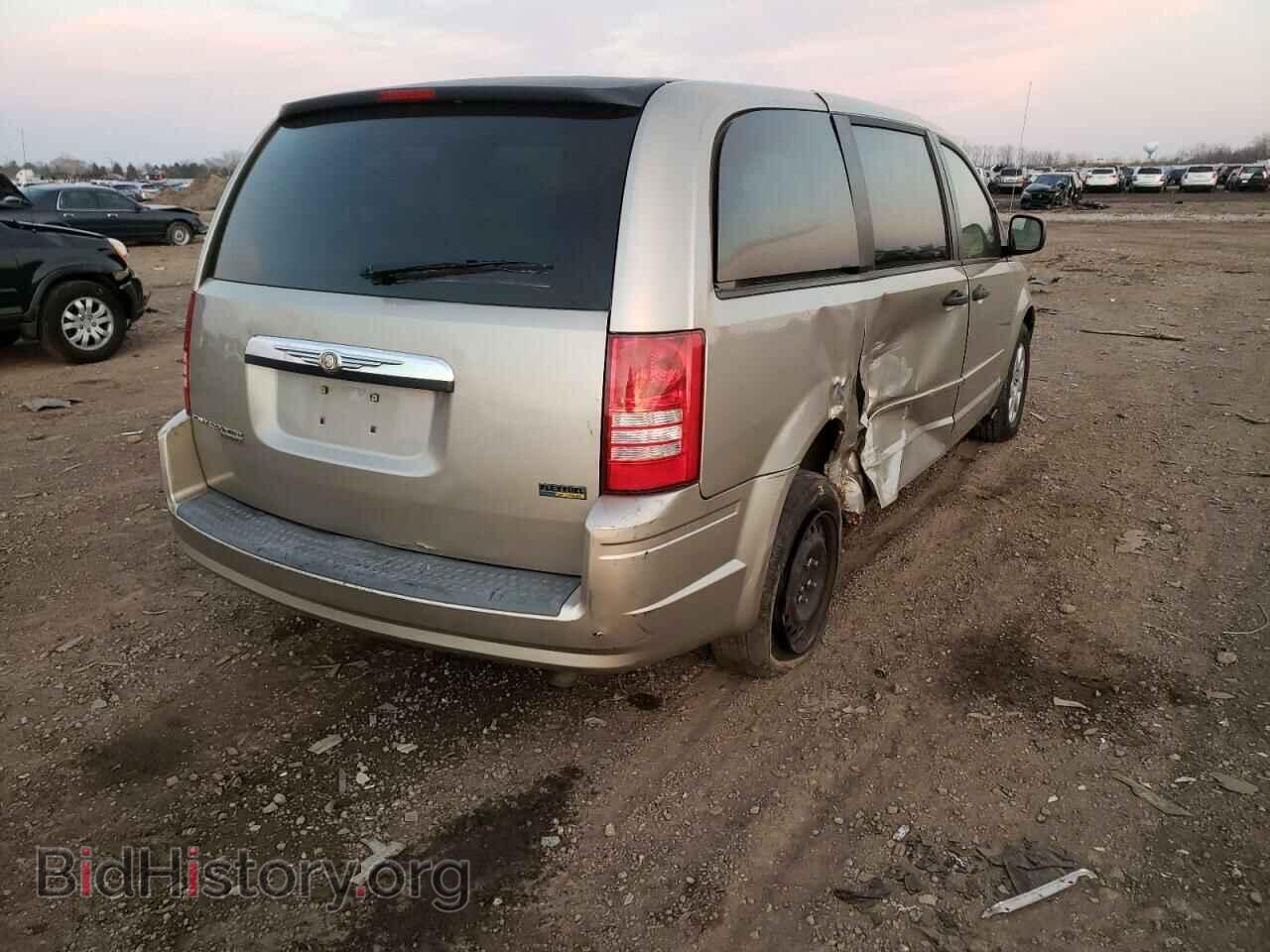 2008 CHRYSLER MINIVAN - VIN: 2A8HR44H48R665574 - Фото 4