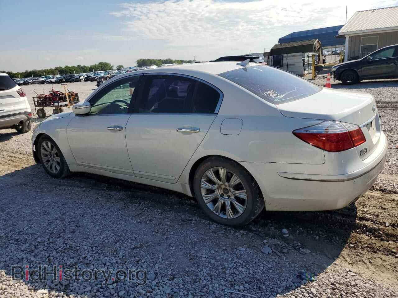 2009 HYUNDAI GENESIS - VIN: KMHGC46E29U057933 - Фото 2