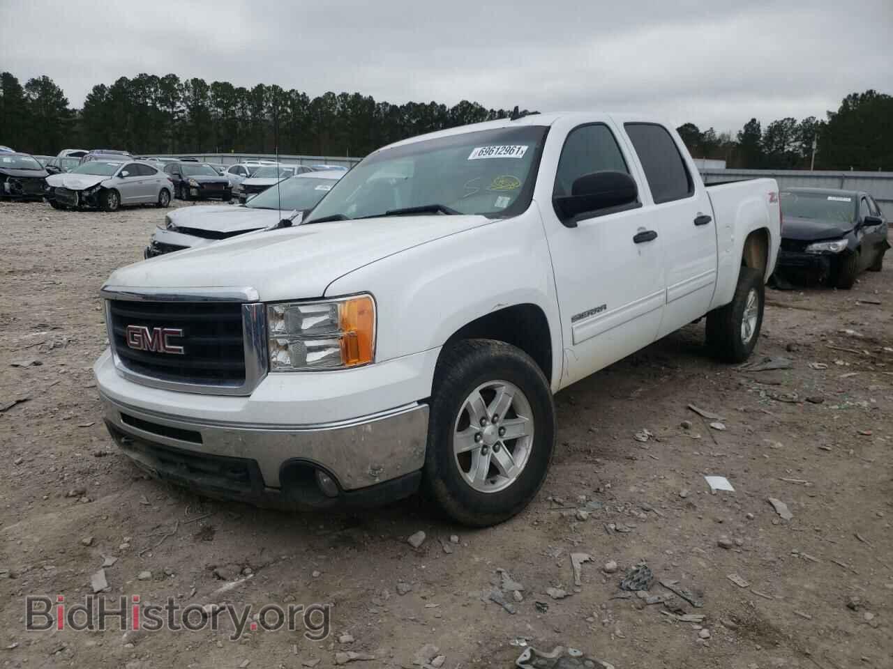 2011 GMC SIERRA - VIN: 3GTP2VE30BG200819 - Фото 2