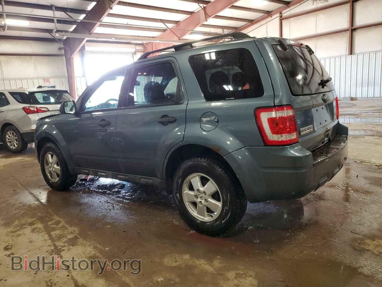 2010 FORD ESCAPE - VIN: 1FMCU0D79AKA34867 - Фото 2