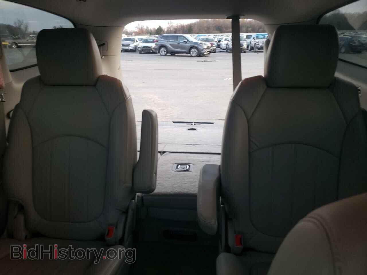 2011 BUICK ENCLAVE - VIN: 5GAKRBED6BJ218075 - Фото 10