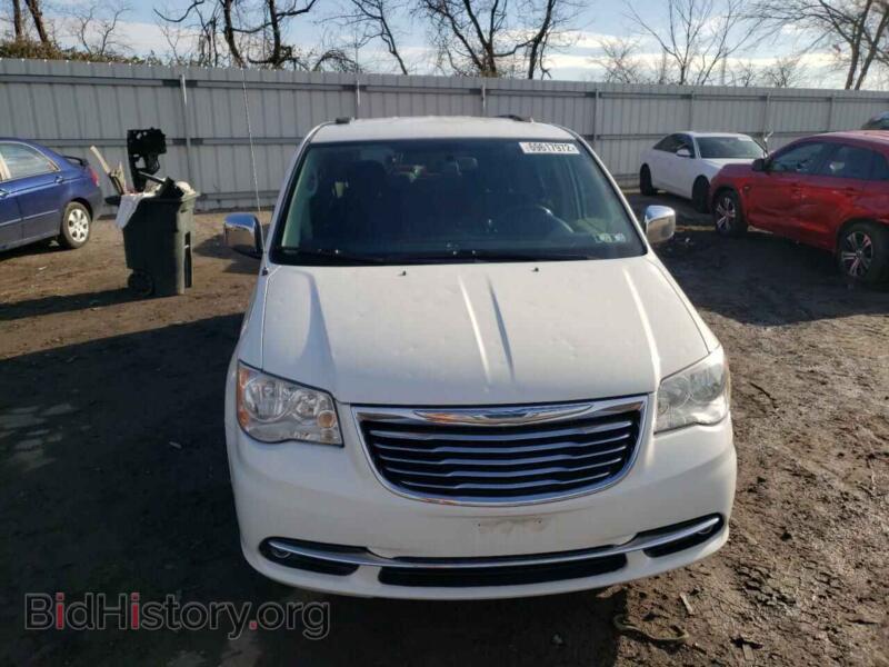 2011 Chrysler MINIVAN (VIN 2A4RR5DG1BR718547) — photo 5 of 13