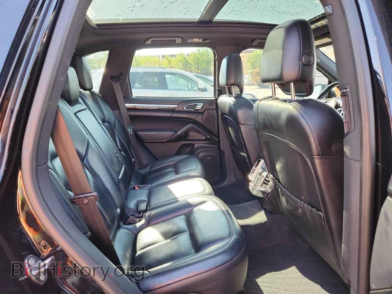 2017 PORSCHE CAYENNE - VIN: WP1AB2A25HLA51626 - Фото 11