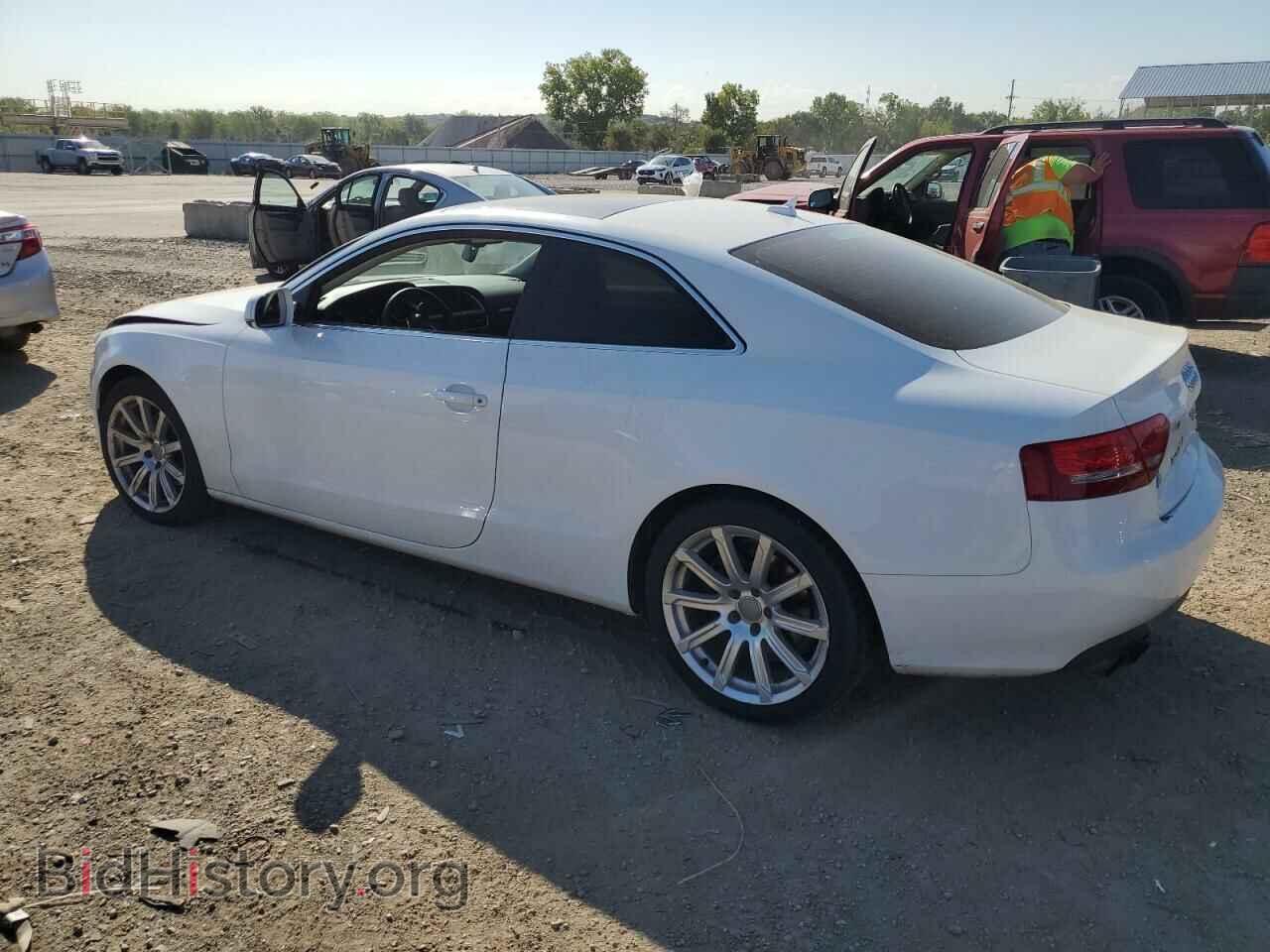 2011 AUDI A5 - VIN: WAULFAFR9BA086331 - Фото 2
