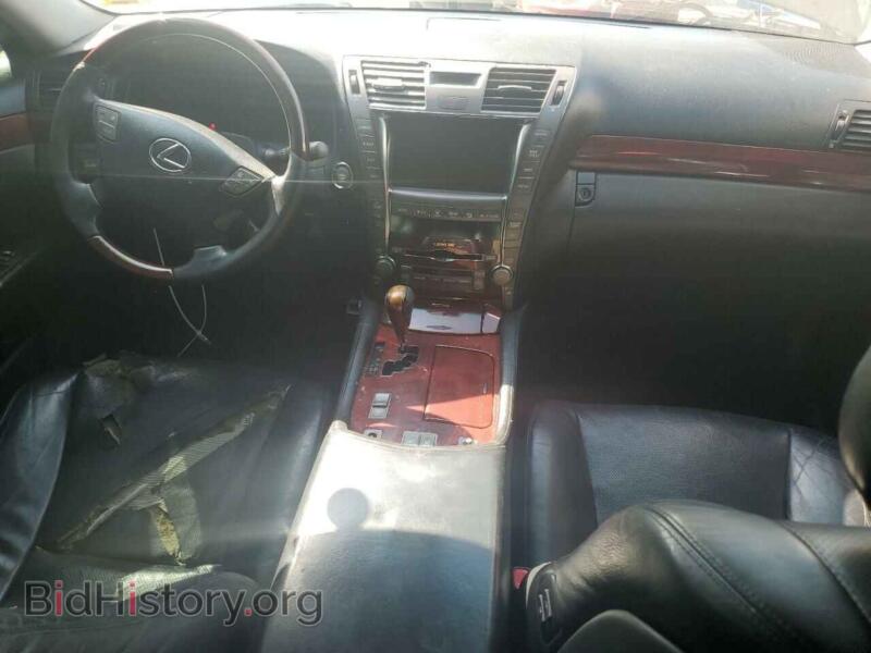 2007 Lexus LS460 (VIN JTHBL46F575028133) — photo 8 of 12
