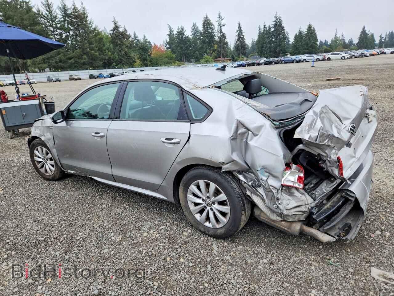 2014 VOLKSWAGEN PASSAT - VIN: 1VWAT7A32EC083513 - Photo 2
