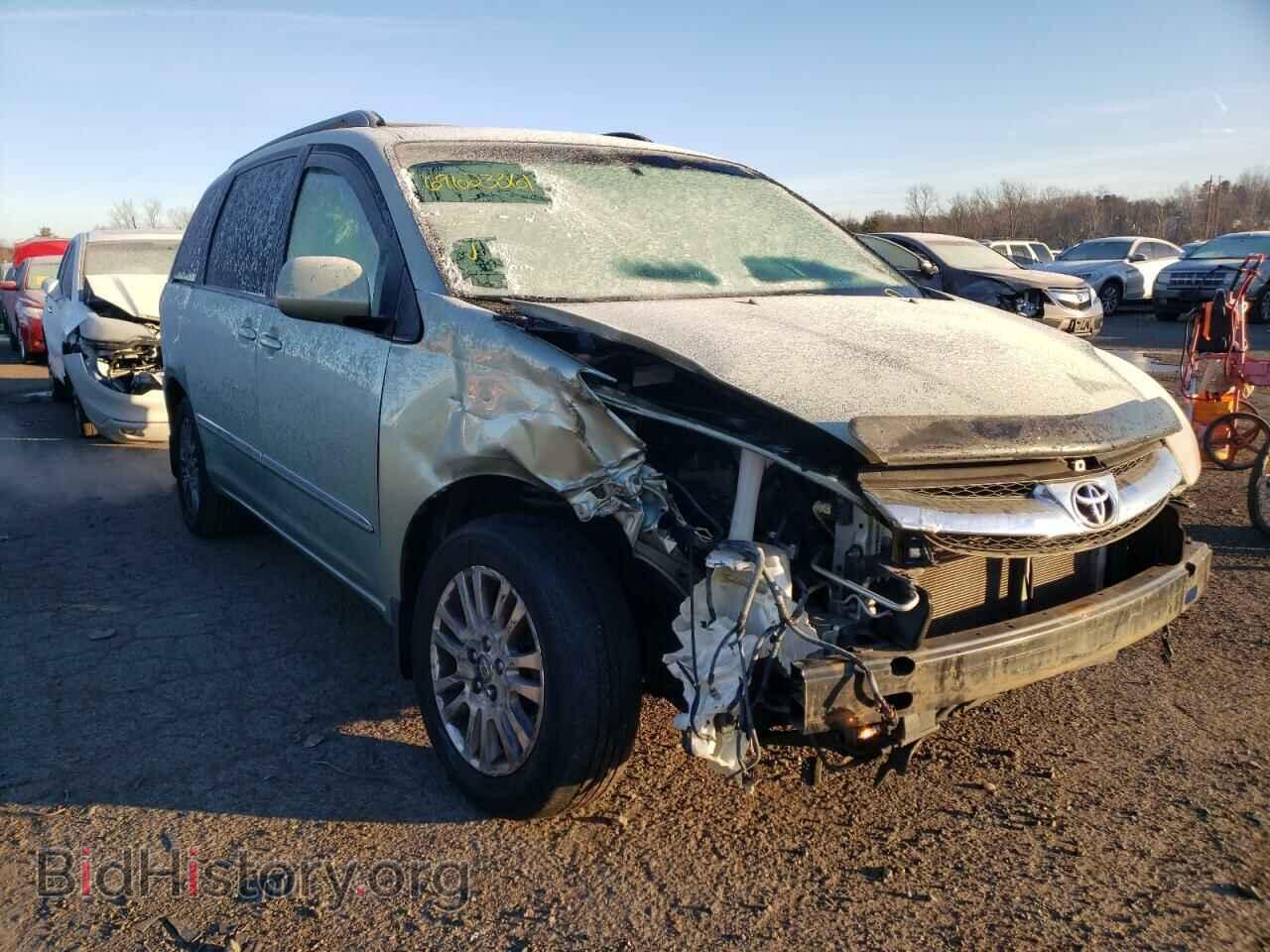 Photo 5TDDK4CC3AS031525 - TOYOTA SIENNA 2010