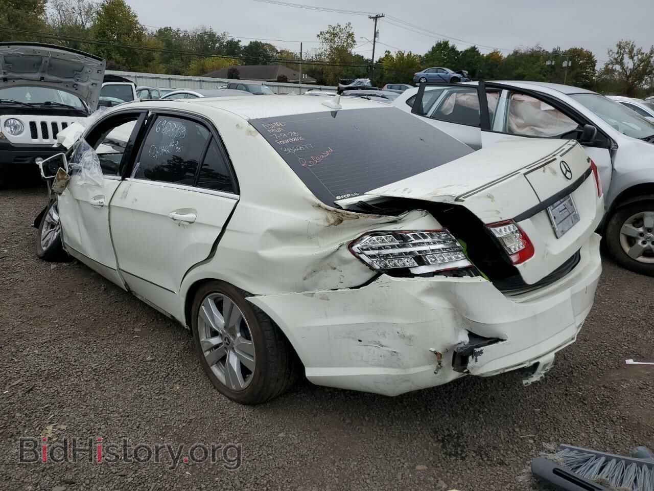 2011 MERCEDES-BENZ E-CLASS - VIN: WDDHF8HB0BA382877 - Фото 2