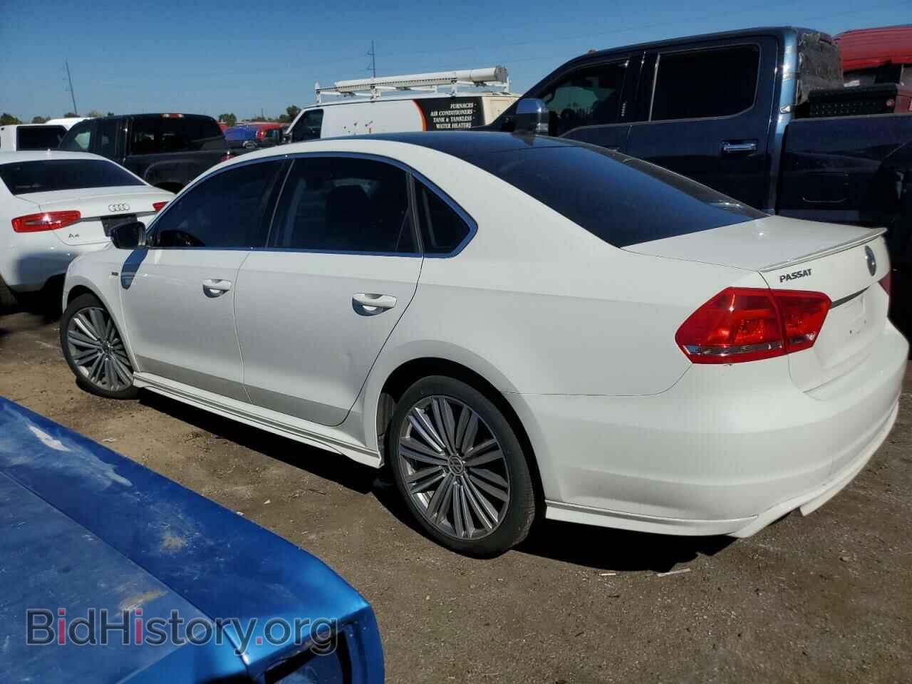 2015 VOLKSWAGEN PASSAT - VIN: 1VWBS7A36FC070367 - Фото 2