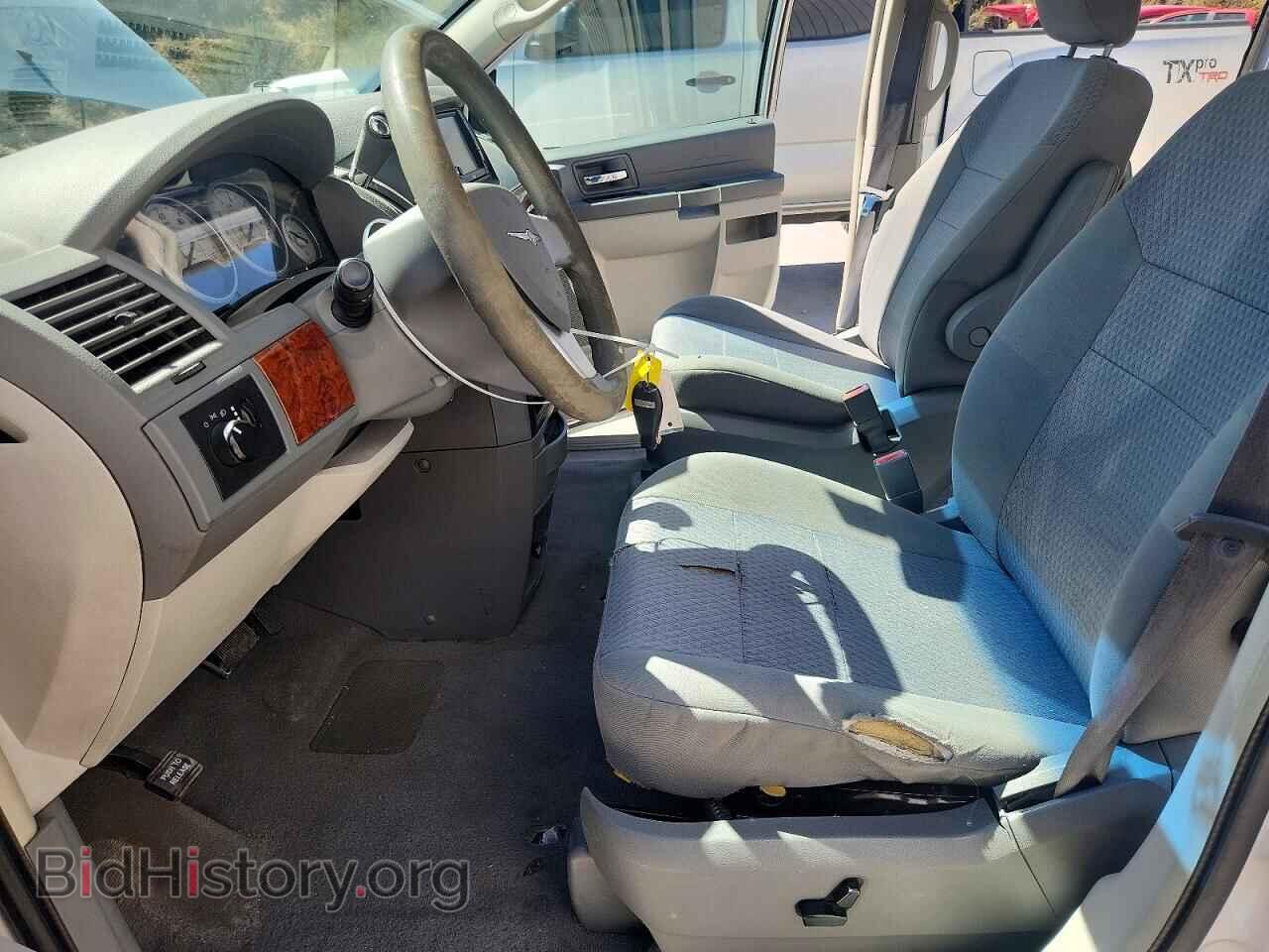 2008 CHRYSLER MINIVAN - VIN: 2A8HR44H08R726855 - Фото 7