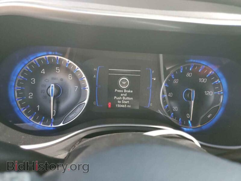 2019 Chrysler PACIFICA (VIN 2C4RC1FGXKR633395) — photo 9 of 13
