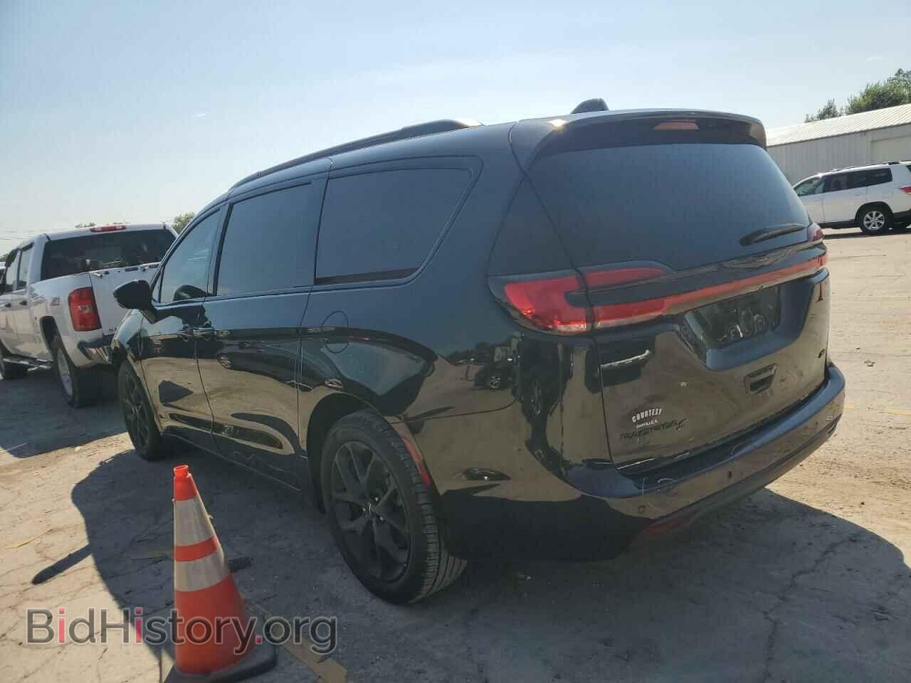 2021 CHRYSLER PACIFICA - VIN: 2C4RC3FG5MR573556 - Фото 2