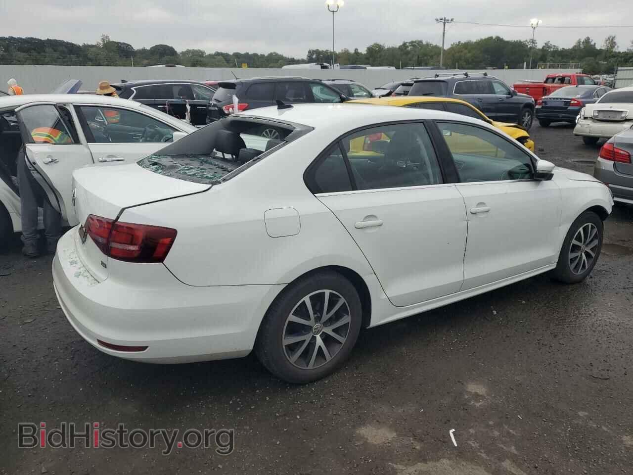 2017 VOLKSWAGEN JETTA - VIN: 3VWDB7AJ8HM258493 - Фото 3