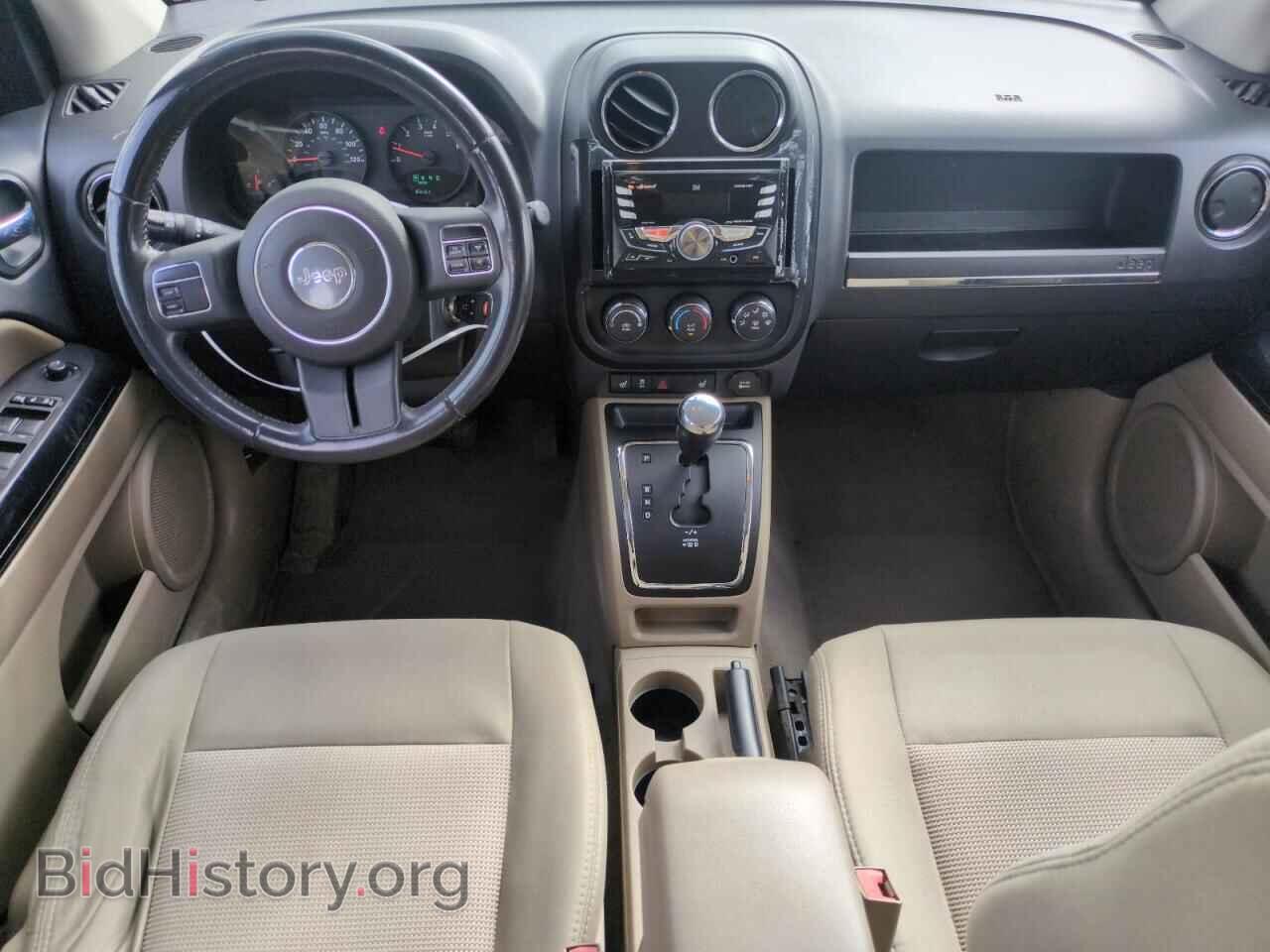 2011 JEEP COMPASS - VIN: 1J4NF1FB8BD136594 - Photo 8