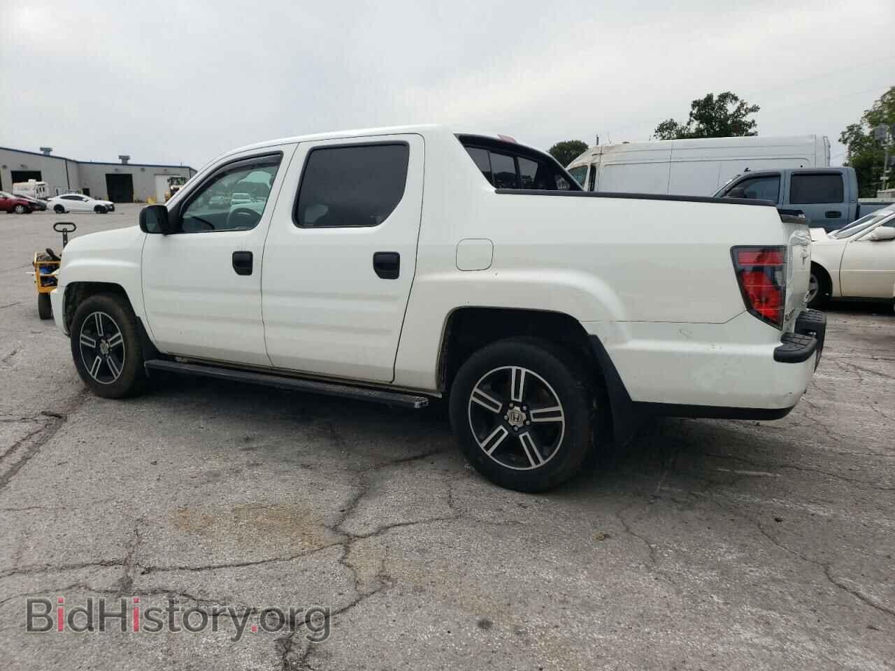 2013 HONDA RIDGELINE - VIN: 5FPYK1F70DB004992 - Фото 2