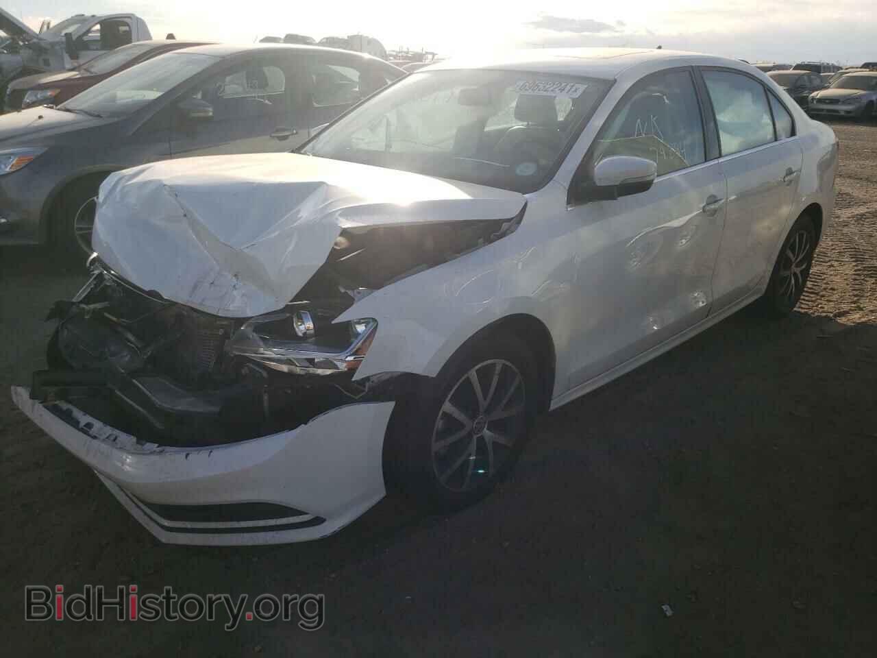 2017 VOLKSWAGEN JETTA - VIN: 3VWB67AJXHM399349 - Photo 2