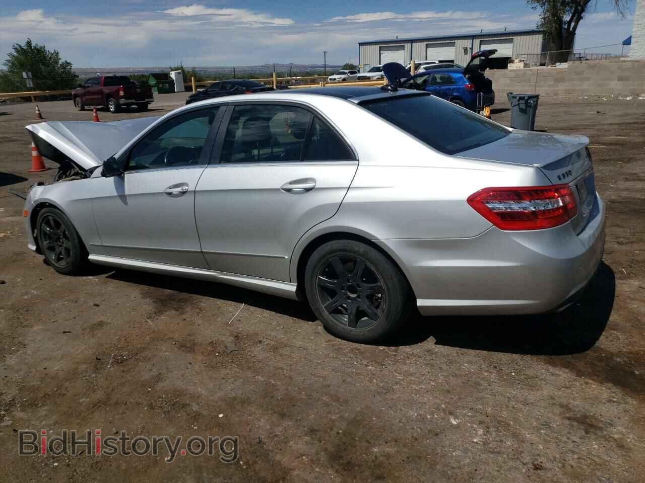 2011 MERCEDES-BENZ E-CLASS - VIN: WDDHF5GB1BA445128 - Фото 2
