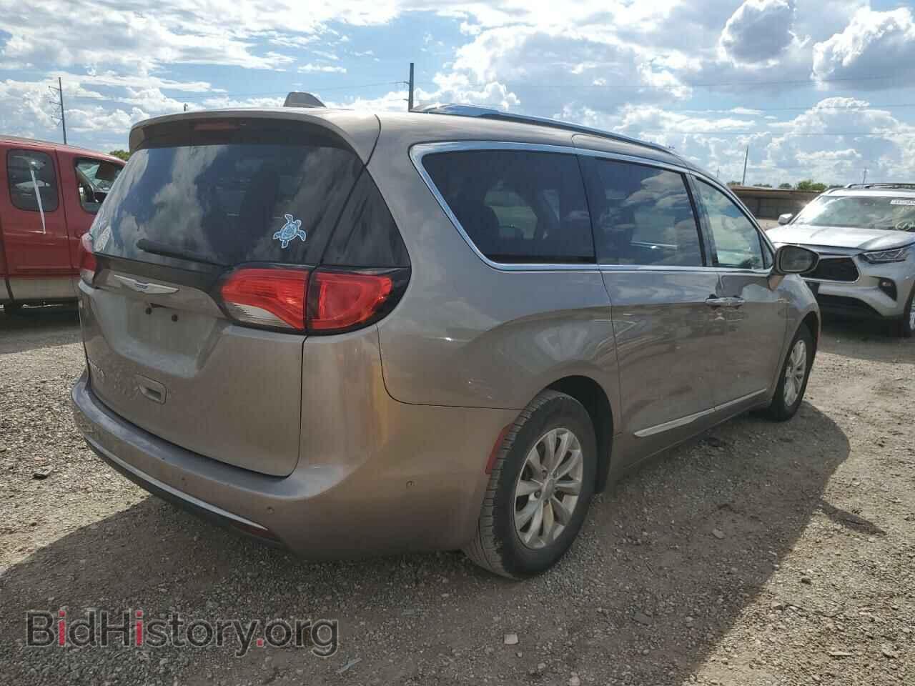 2018 CHRYSLER PACIFICA - VIN: 2C4RC1BG4JR263081 - Фото 3