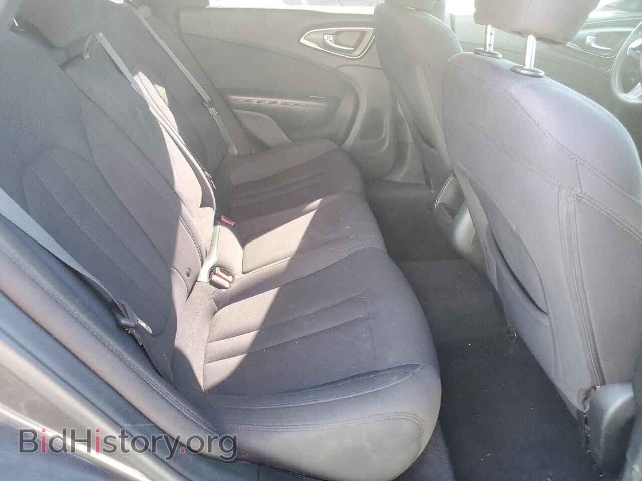 2015 CHRYSLER 200 - VIN: 1C3CCCABXFN622840 - Фото 10