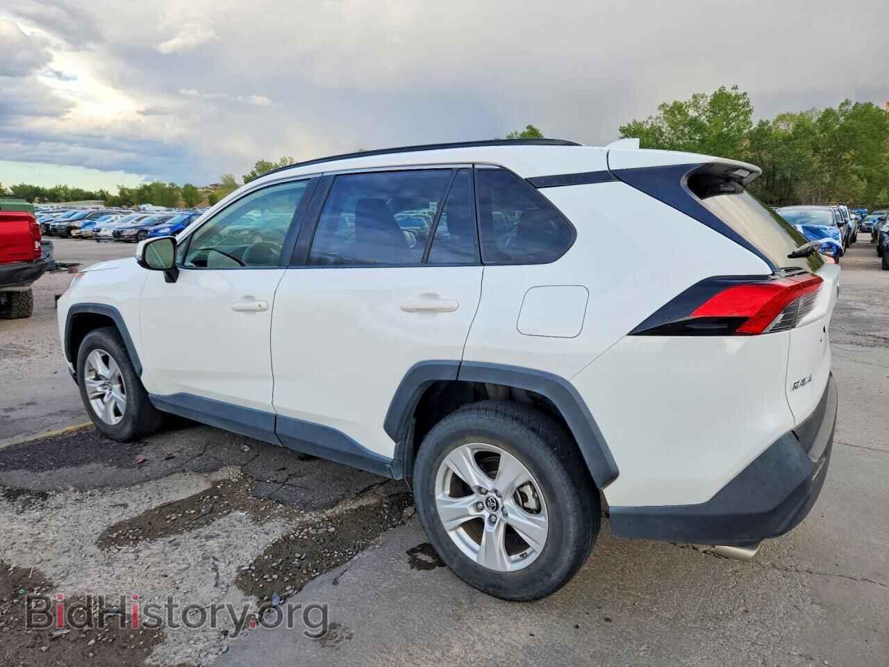 2019 TOYOTA RAV4 - VIN: JTMP1RFV7KJ002084 - Фото 2