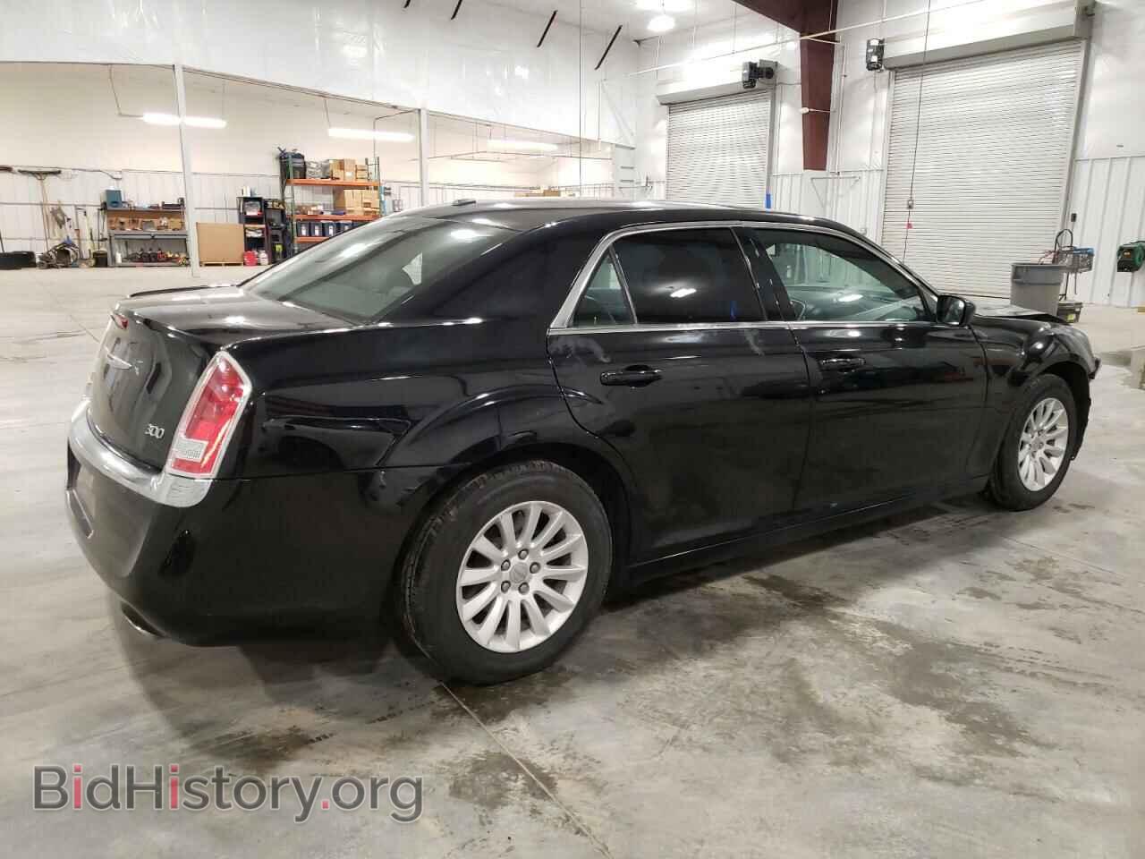 2013 CHRYSLER 300 - VIN: 2C3CCAAG6DH588479 - Фото 3