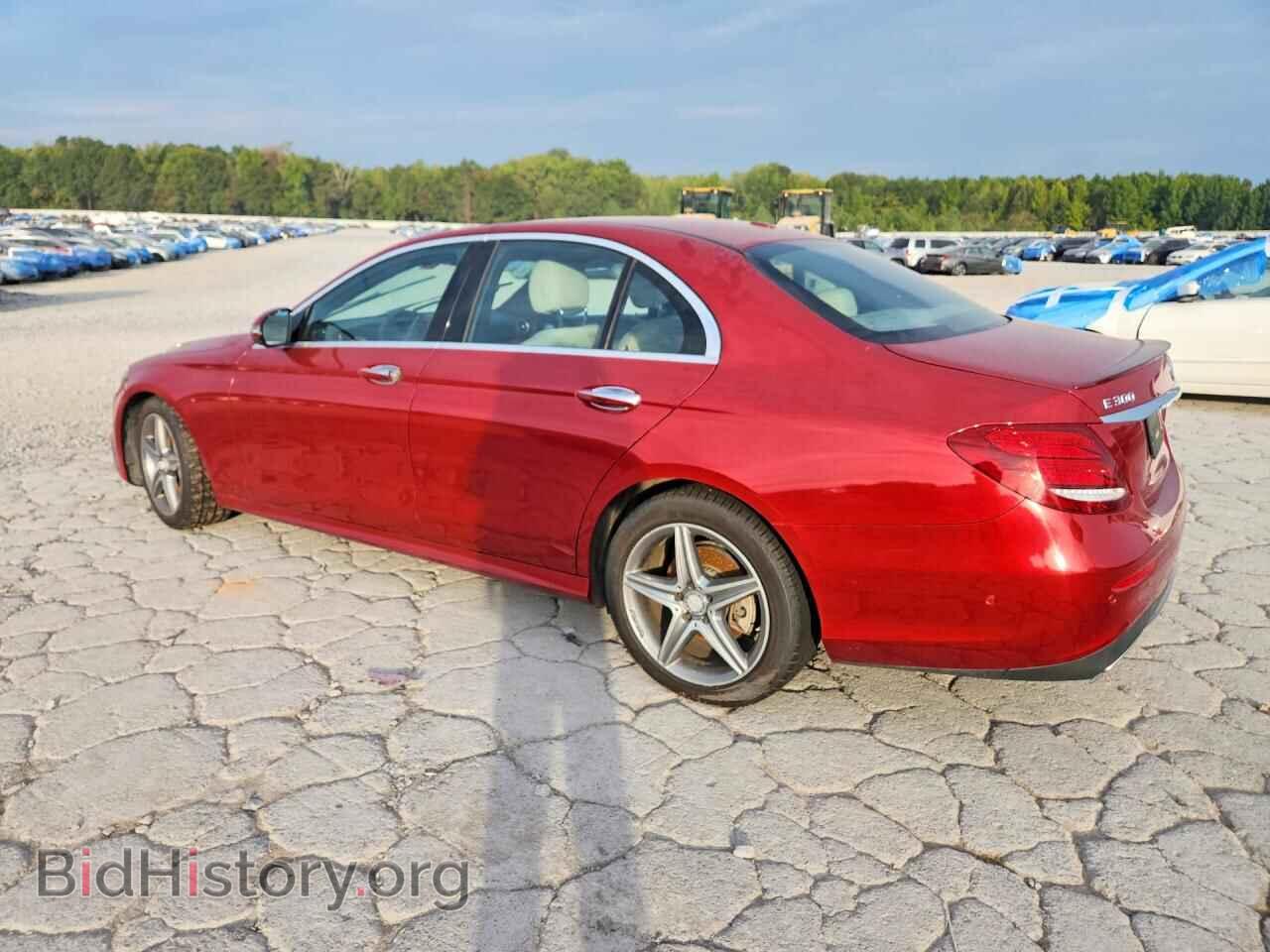2017 MERCEDES-BENZ E-CLASS - VIN: WDDZF4JB8HA062271 - Фото 2
