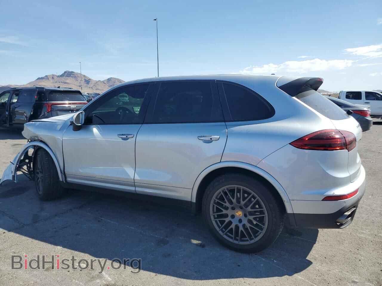 2017 PORSCHE CAYENNE - VIN: WP1AA2A2XHKA86672 - Photo 2