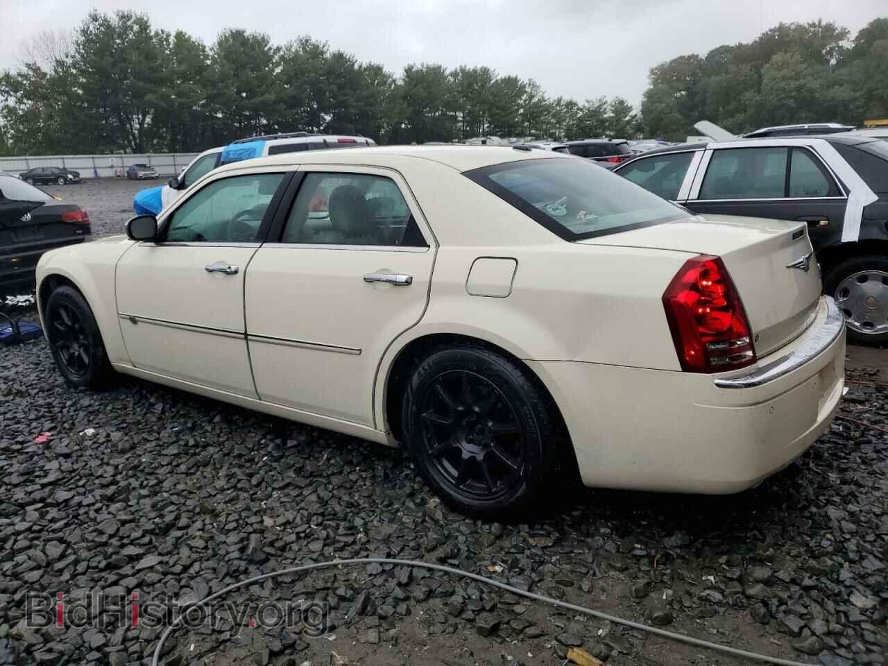 2009 CHRYSLER 300 - VIN: 2C3LA63T79H570142 - Фото 2