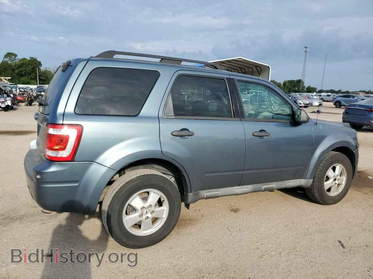 2010 FORD ESCAPE - VIN: 1FMCU0D70AKA42744 - Фото 3