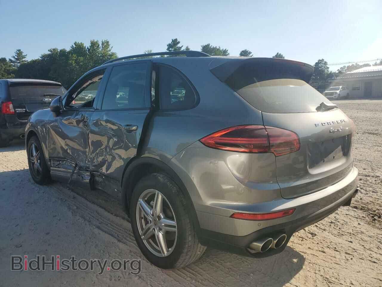 2017 PORSCHE CAYENNE - VIN: WP1AB2A23HLA51446 - Фото 2