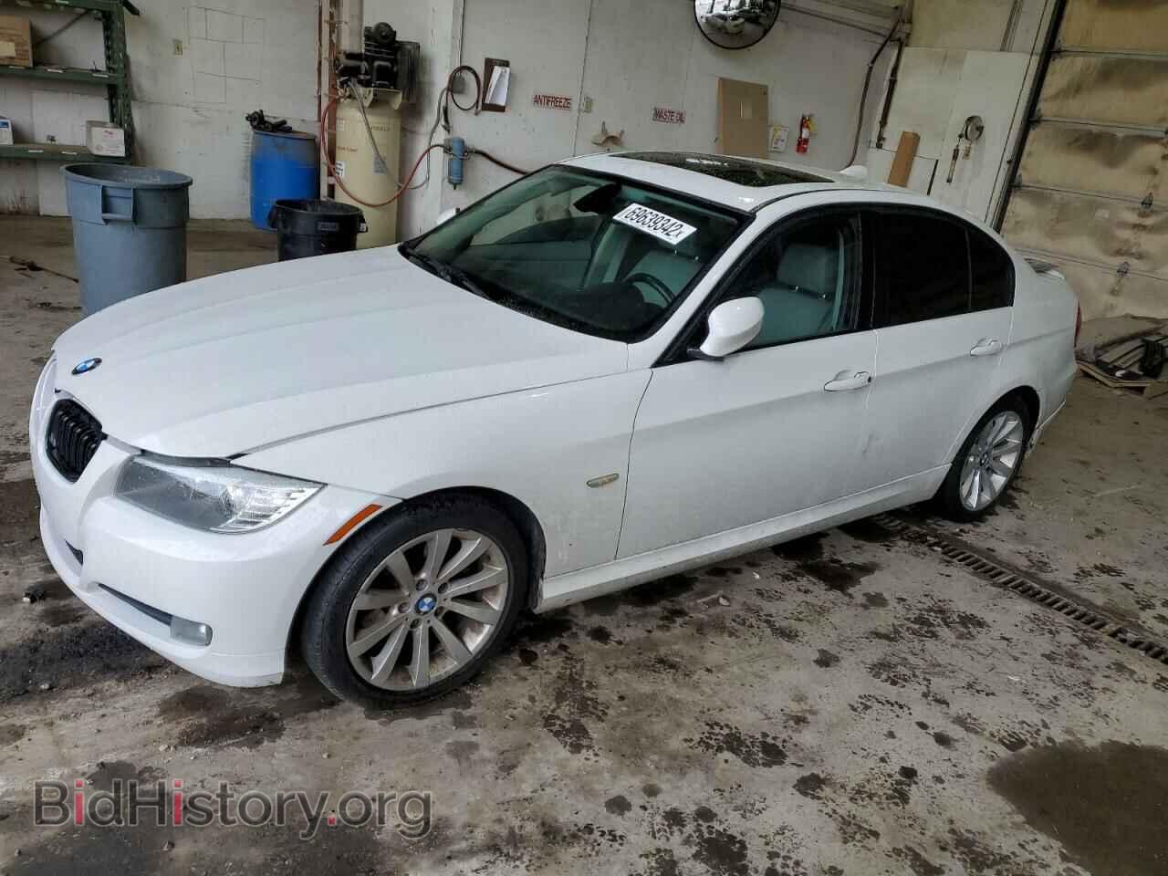 Фотография WBAPH5C51BA442243 - BMW 3 SERIES 2011