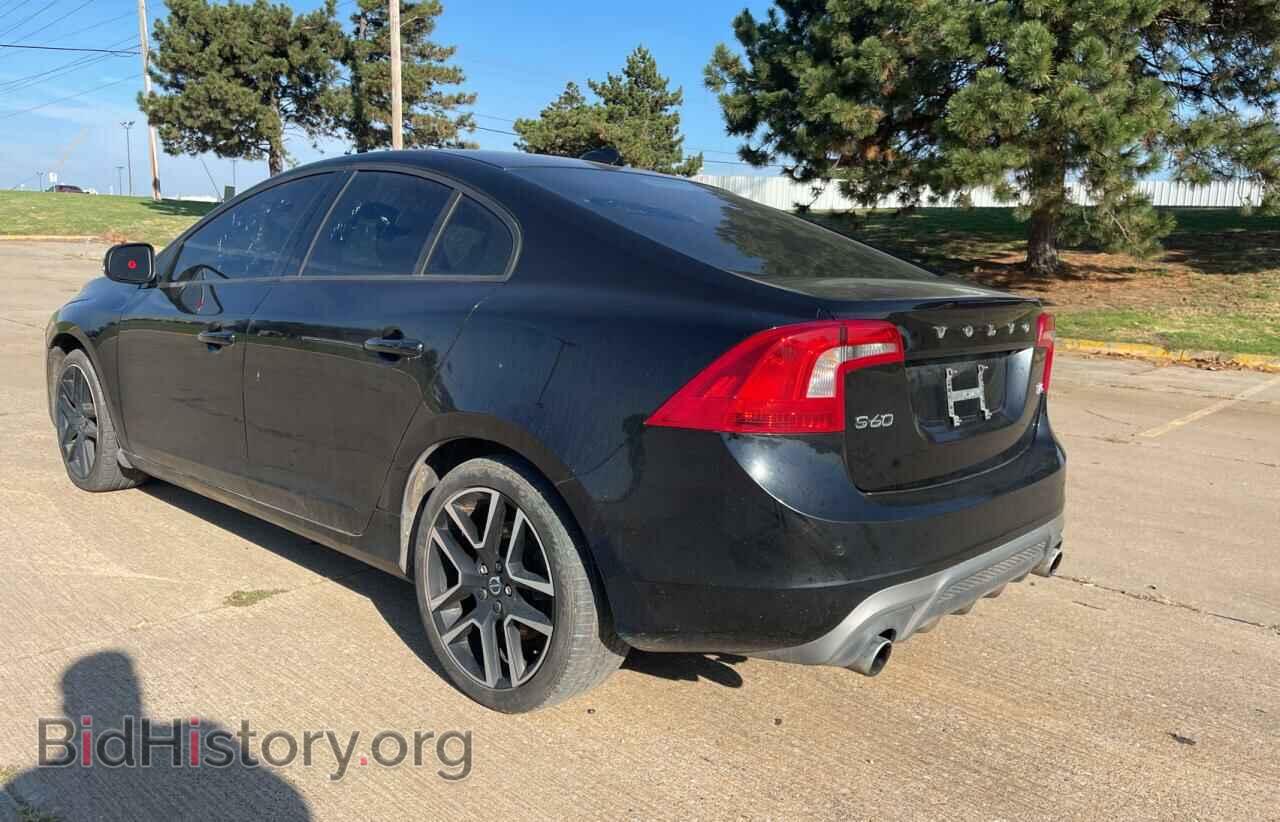 2018 VOLVO S60 - VIN: YV126MFL2J2458882 - Фото 3