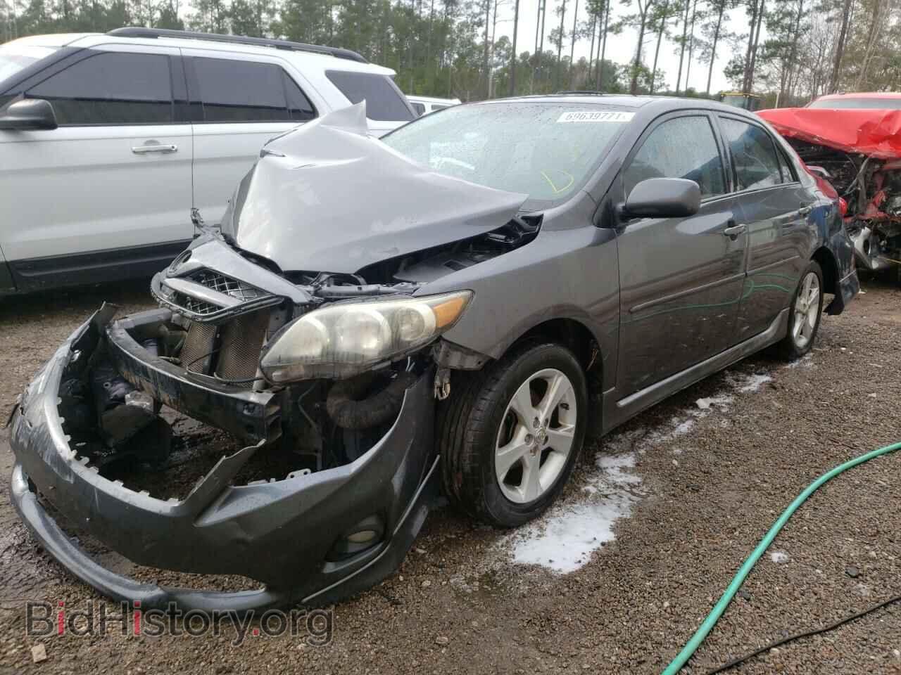 2011 TOYOTA COROLLA - VIN: 2T1BU4EEXBC593156 - Фото 2
